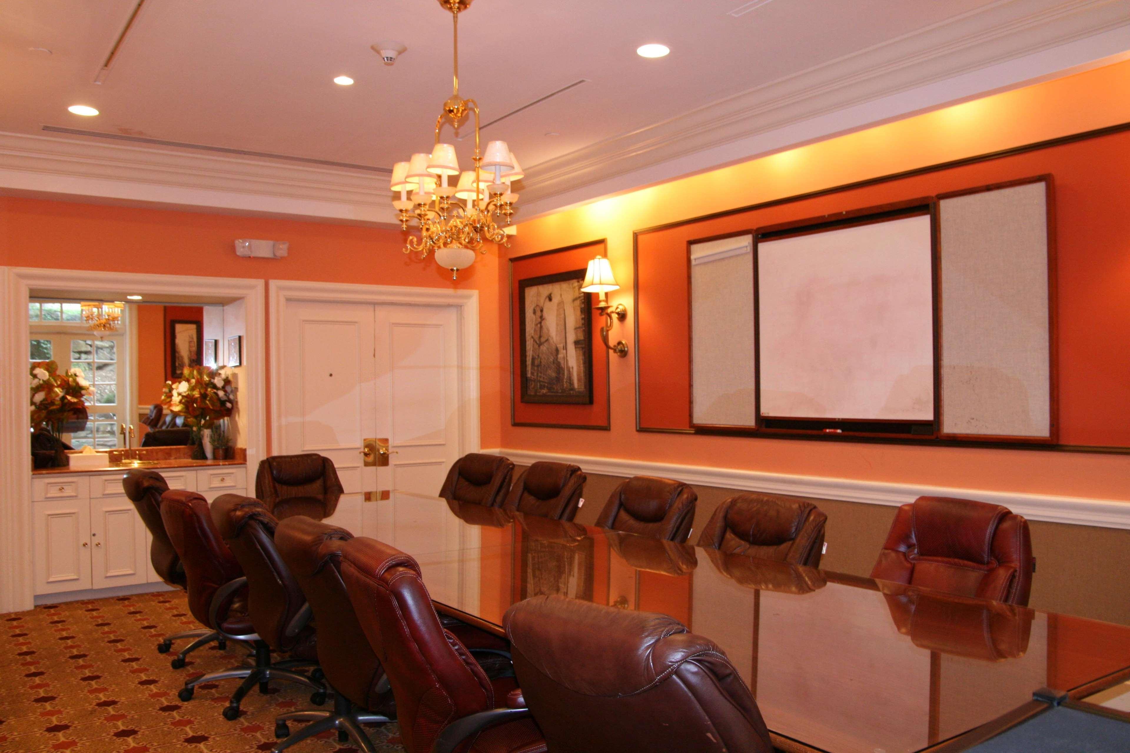Hampton Inn & Suites Stamford Facilities photo